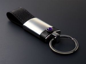 Брелок для ключей с аметистом 1296095